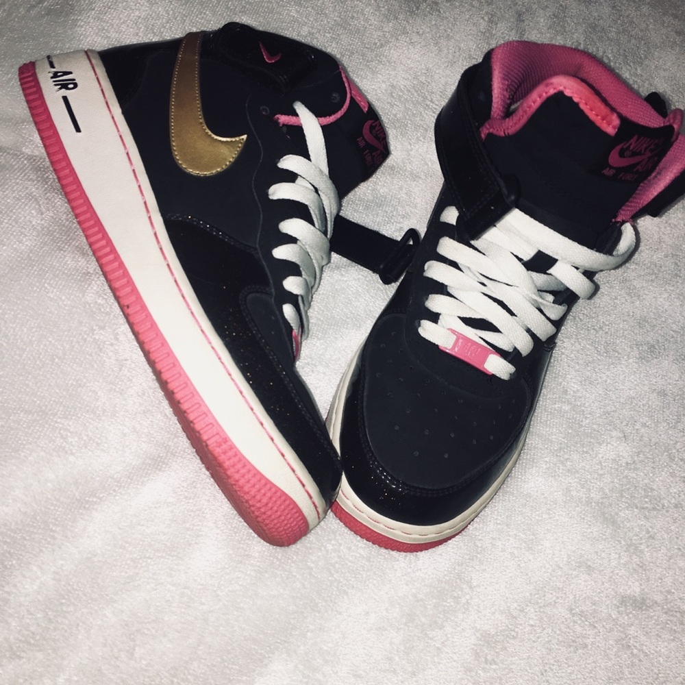 Air Force 1 (Pink/gold/Black) size 7Y